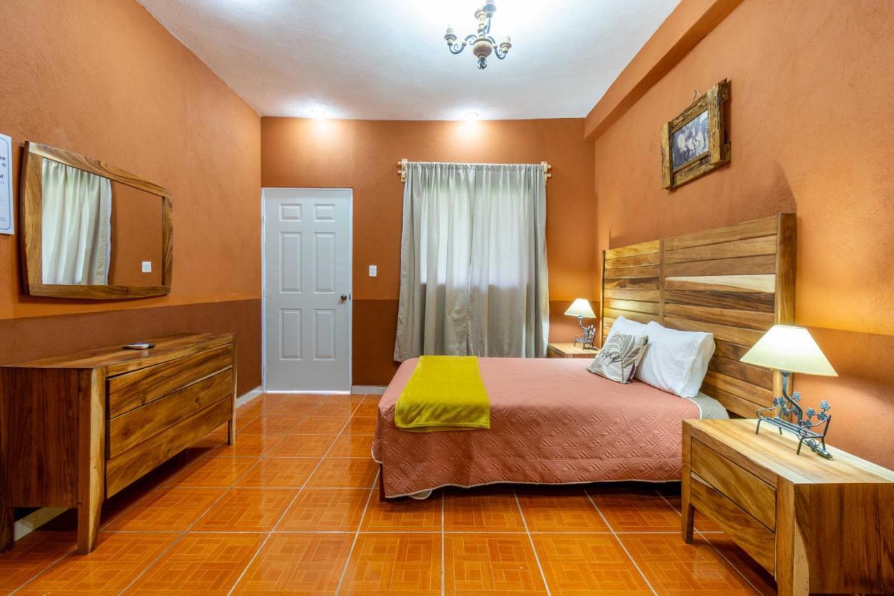 Hosteria Casa Marquez León Eksteriør bilde